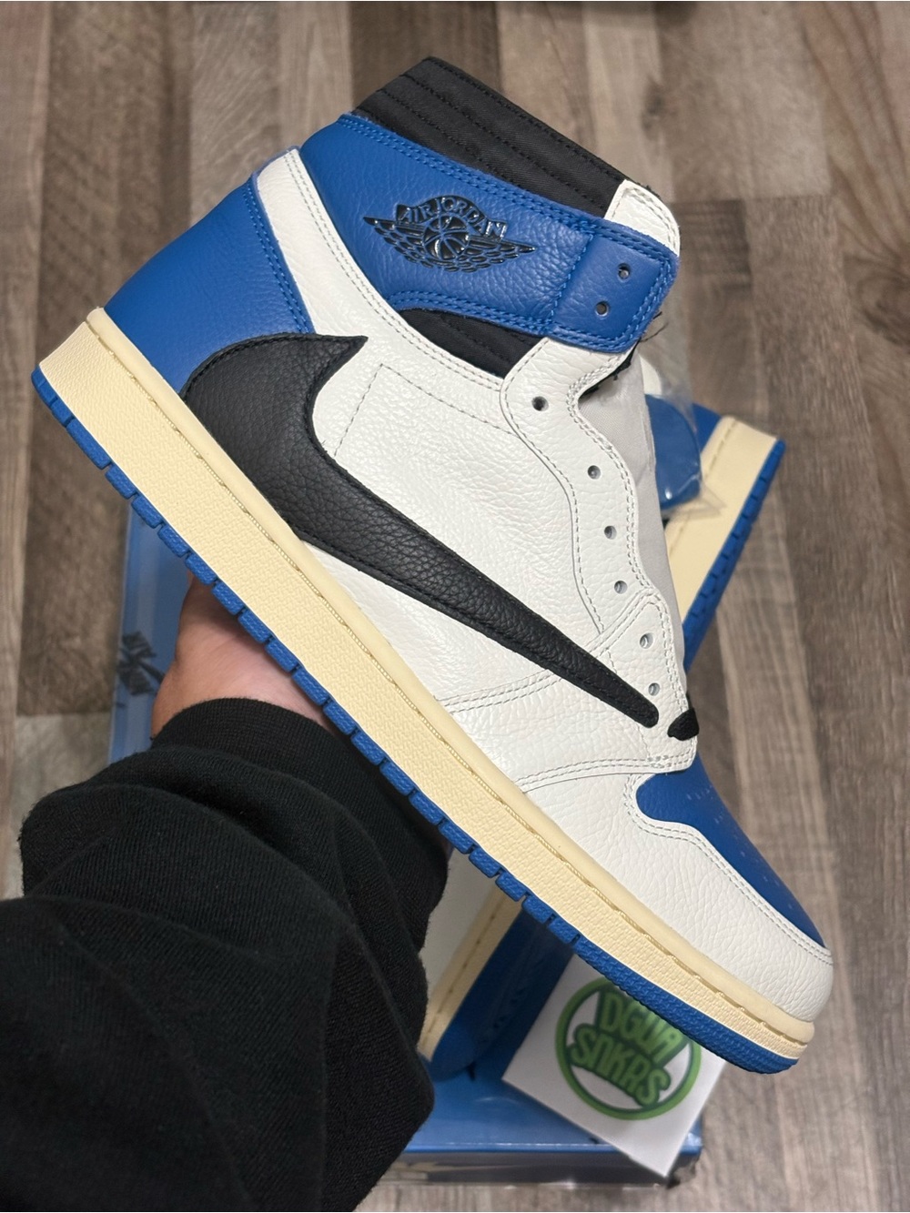 Jordan 1 low × Travis Scott Fragment High